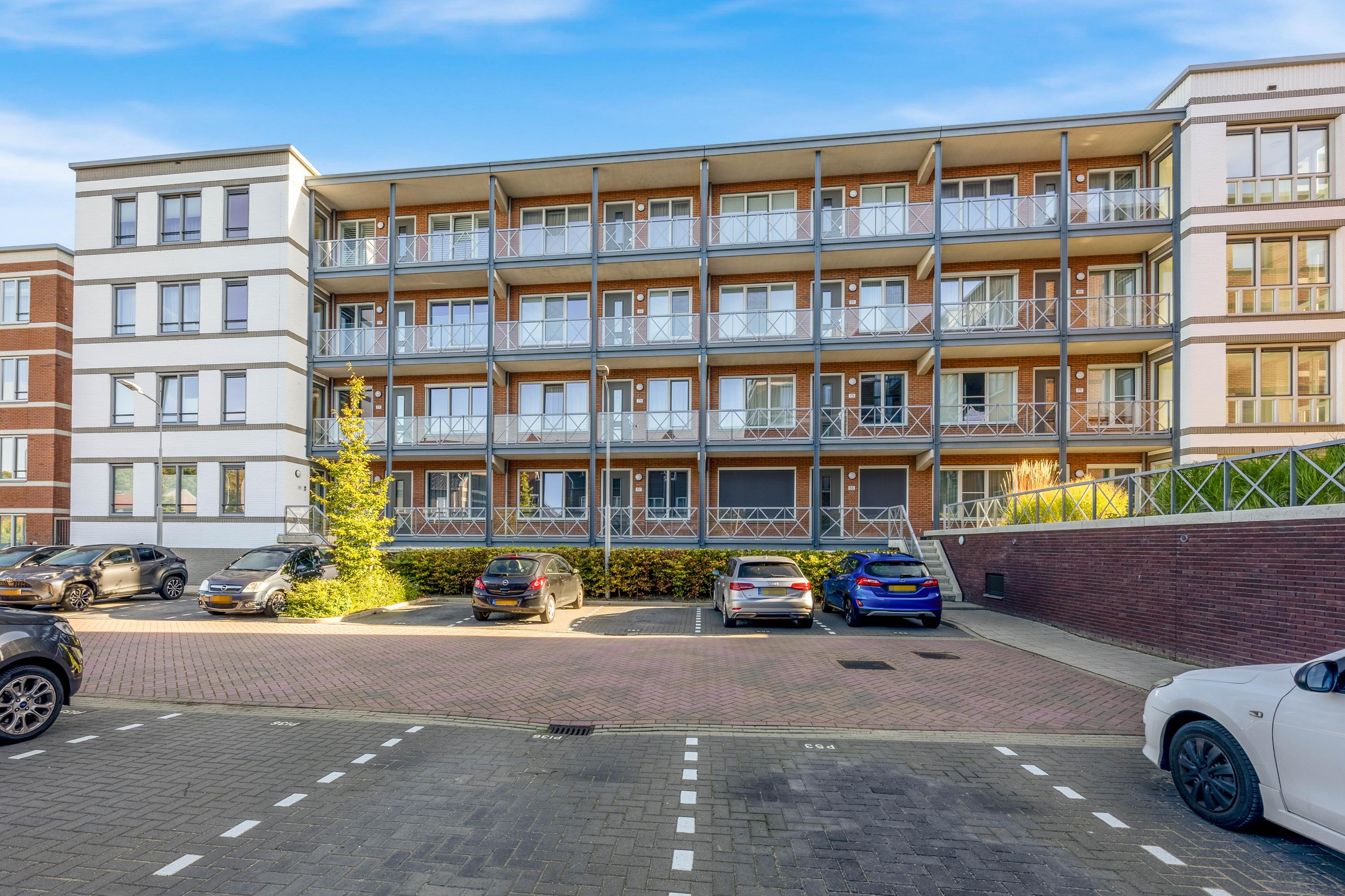 Westerkwartier 77 , 2152 BX Nieuw-vennep 0